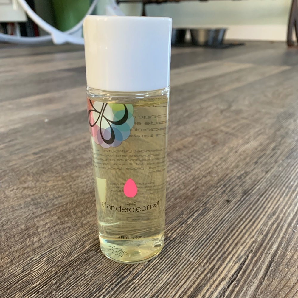 Beauty Blender cleanser NEW